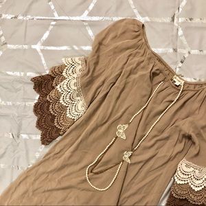 Umgee Brown Dress with Lace Sleeves